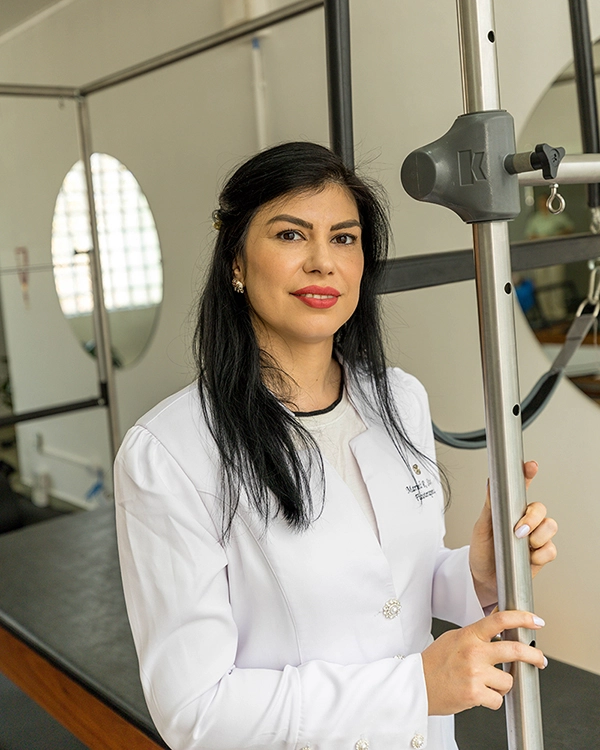 Marieli Stocco — fisioterapeuta e instrutora do curso de bandagem elástica na MS Pilates